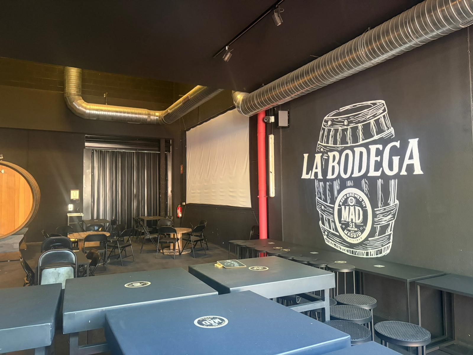Nombre del Bar